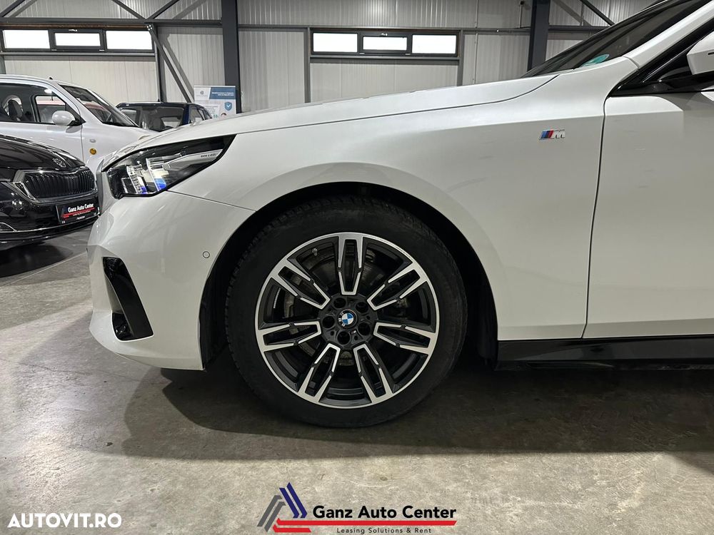 BMW Seria 5 520i AT MHEV - 33