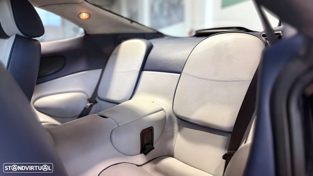 Aston Martin DB7 Vantage Coupé V12 - 31