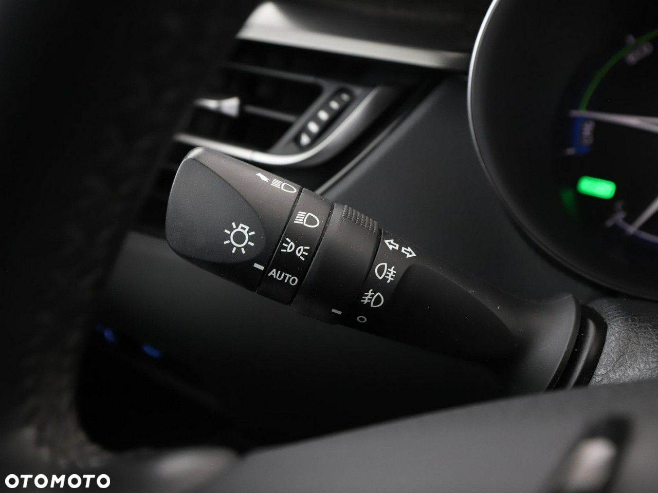 Toyota C-HR 1.8 Hybrid Dynamic - 29