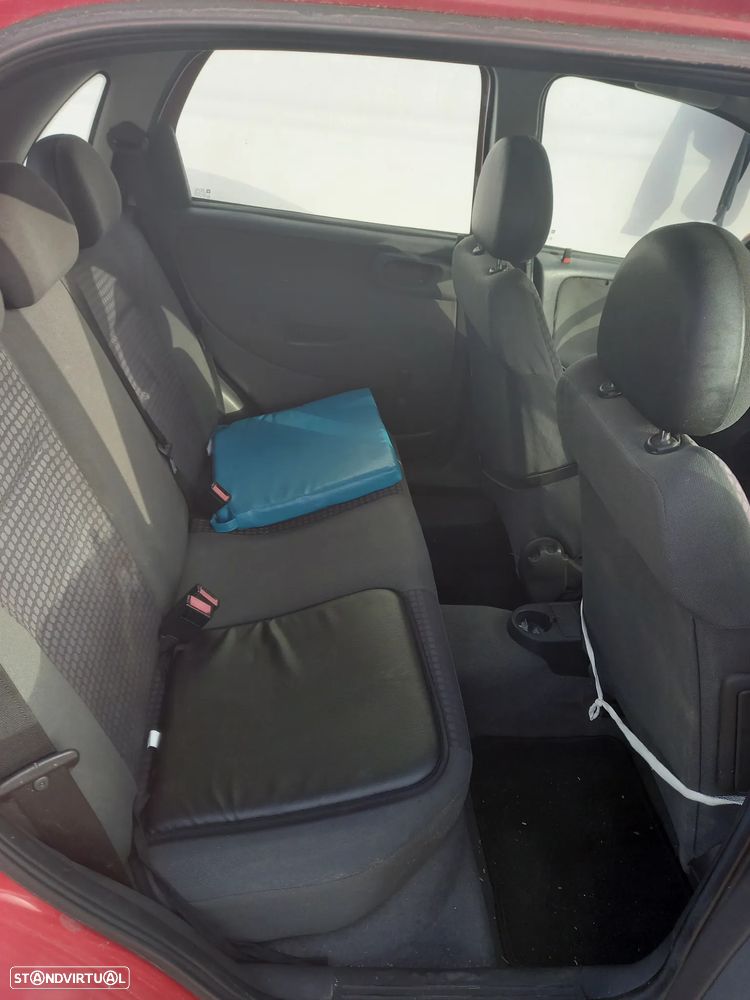 Opel Corsa 1.2 16V Confort - 6