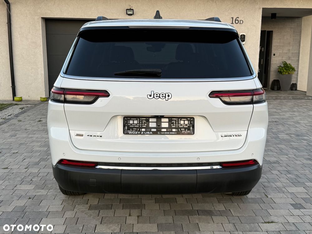 Jeep Grand Cherokee - 21