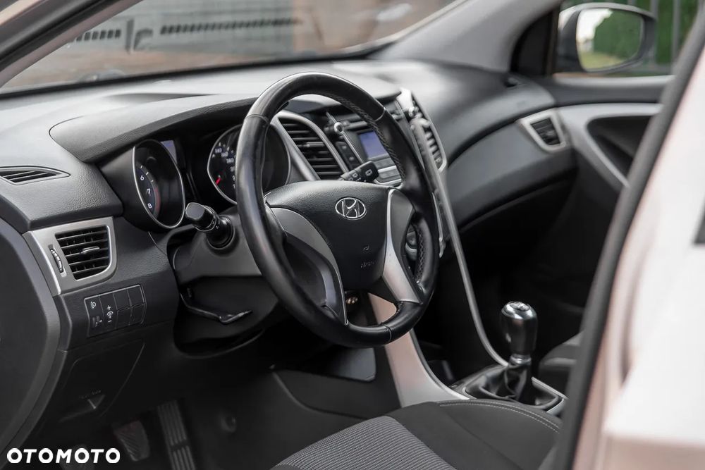 Hyundai i30 - 30