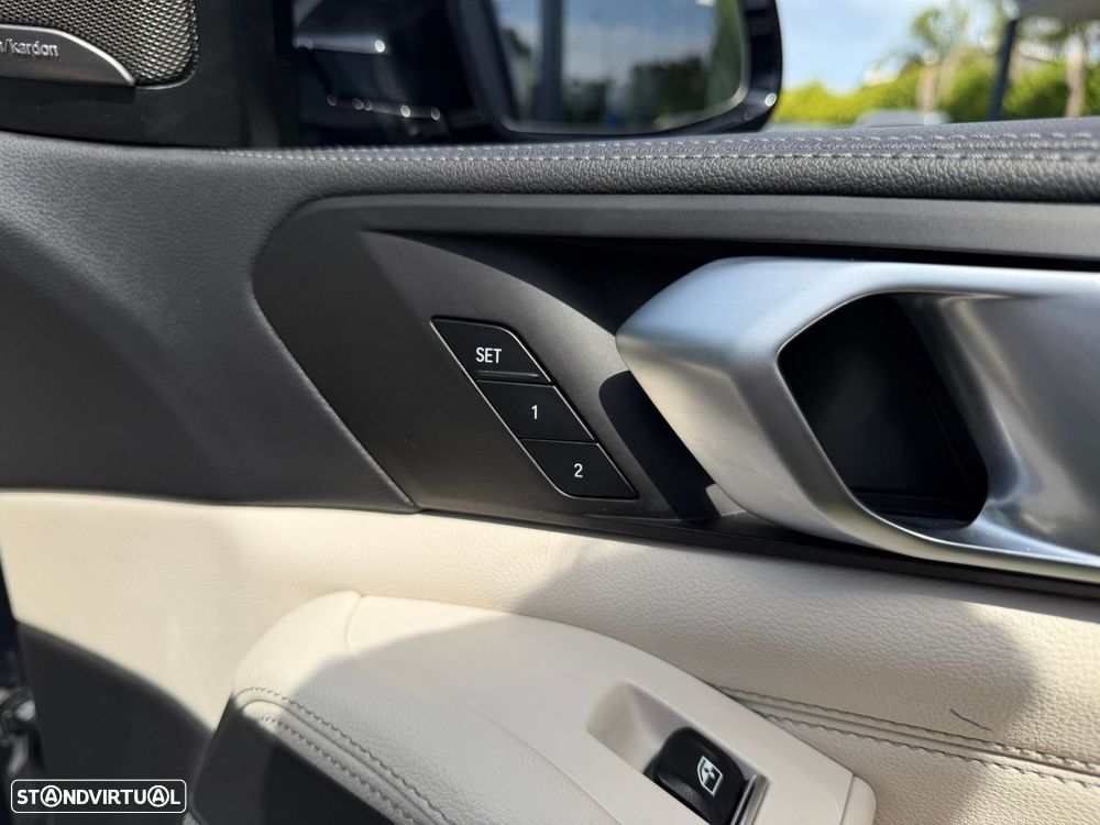 BMW X5 45 e xDrive Pack M - 24