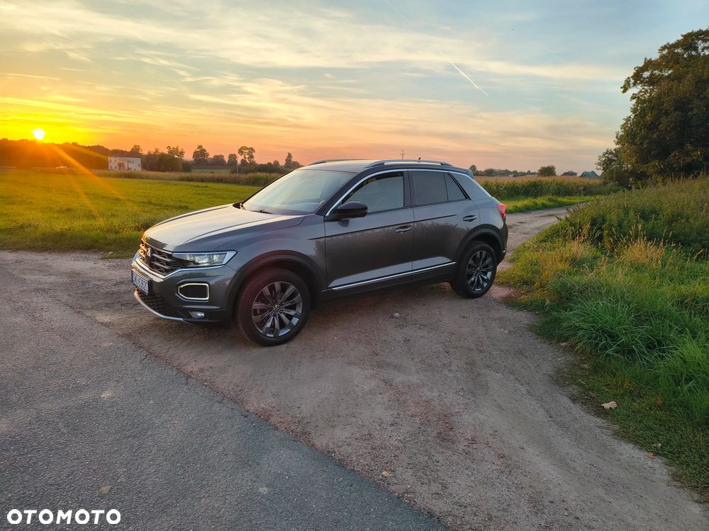 Volkswagen T-Roc - 10