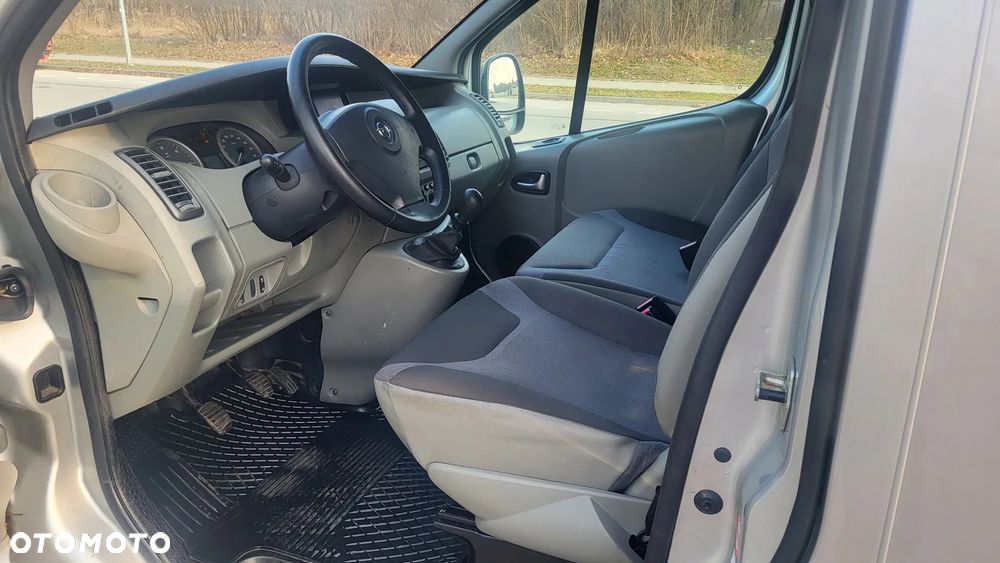 Opel Vivaro - 5