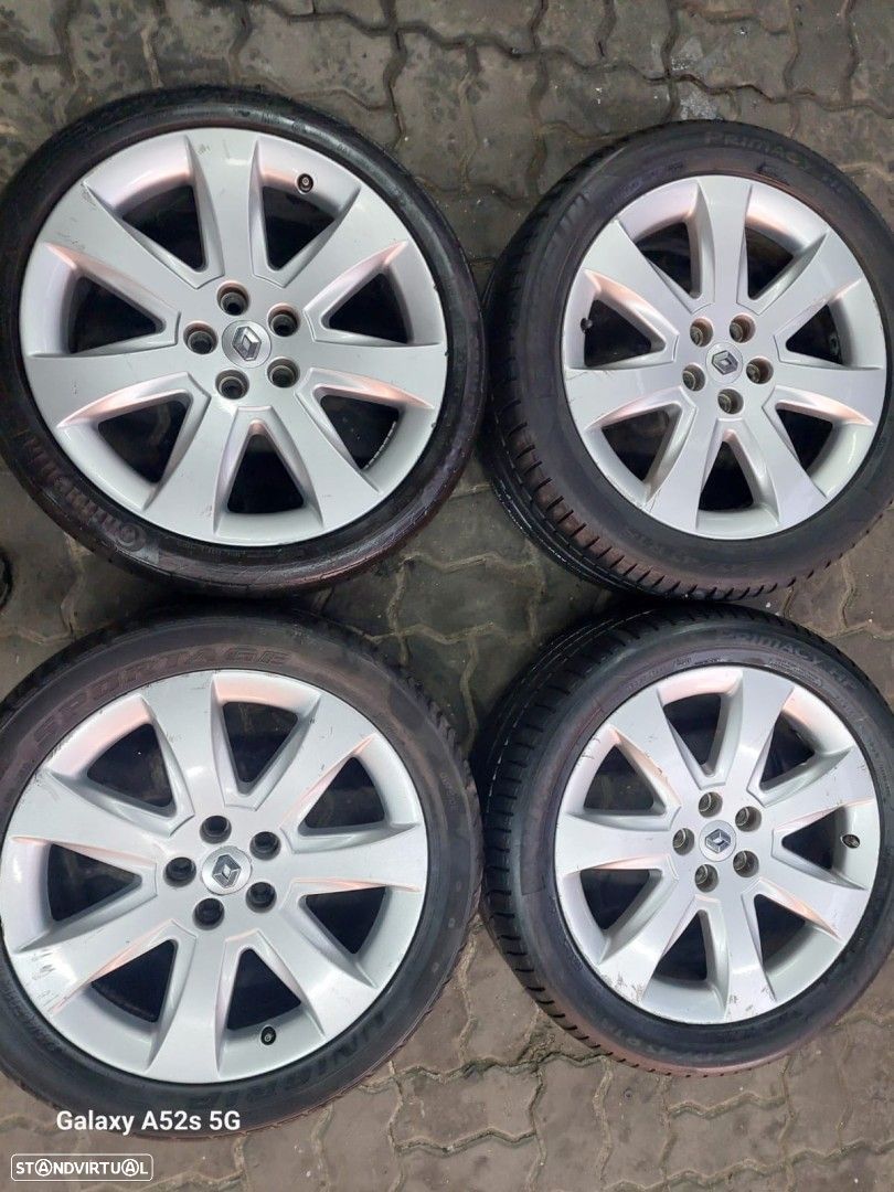 Jantes Renault R18 furação 5X108 - 1