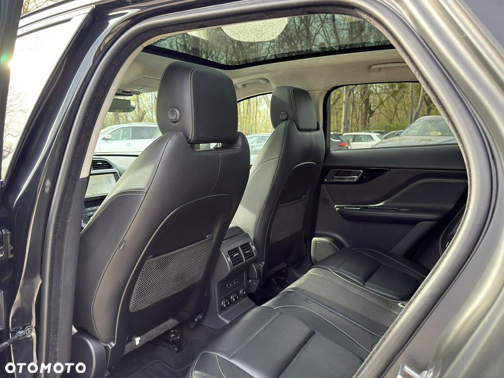 Jaguar F-Pace 2.0 i4D AWD R-Sport - 18