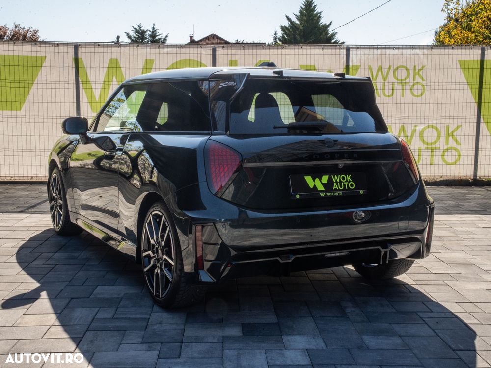 Mini Cooper E John Works Trim - 10