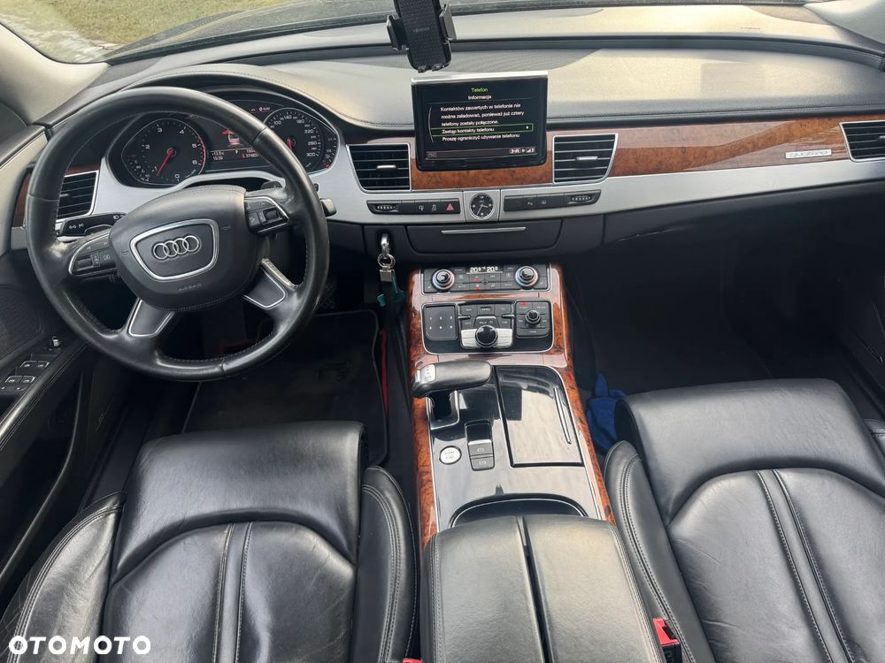 Audi A8 - 2