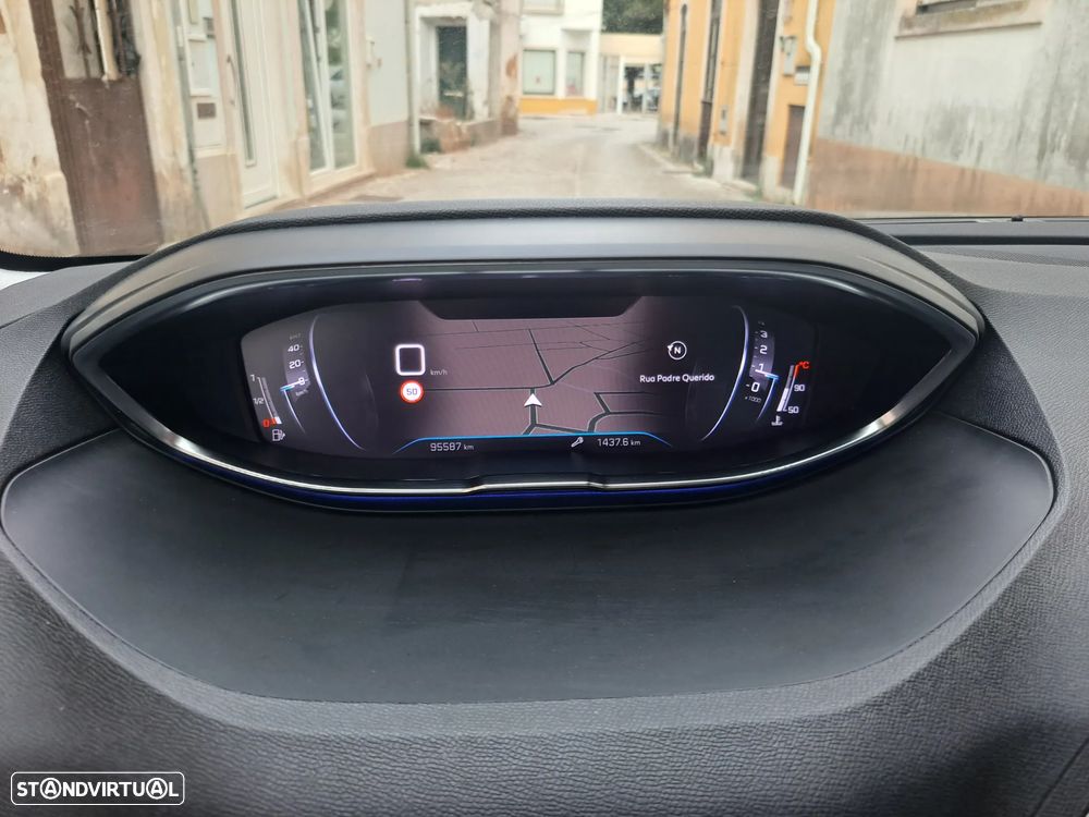 Peugeot 3008 1.5 BlueHDi Active Pack - 25