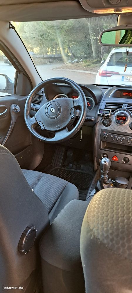Renault Mégane Break 1.5 dCi Dynamique Luxe - 8