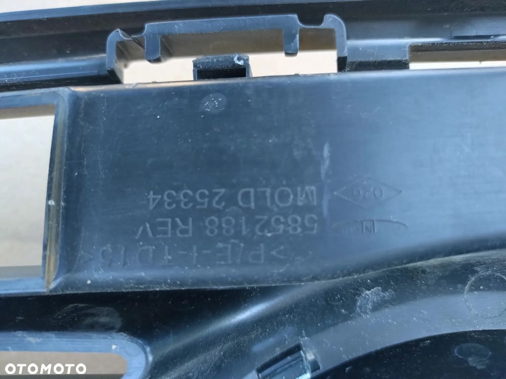 MERCEDES CITAN W420  21- GRILL ATRAPA ORYGINAŁ ! STAN BDB ! - 9