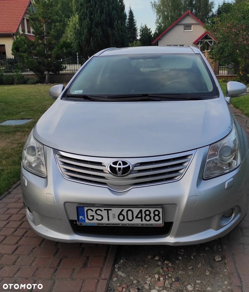 Toyota Avensis 2.0 D-4D 2010 - 1
