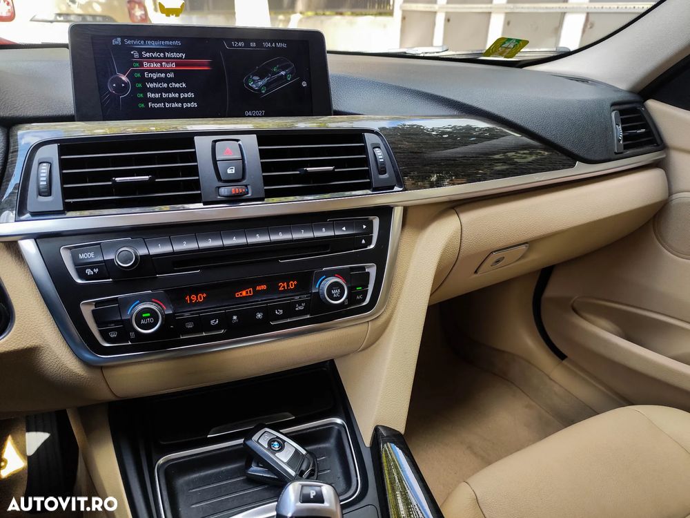 BMW Seria 3 320d xDrive Sport-Aut. Luxury Line - 28