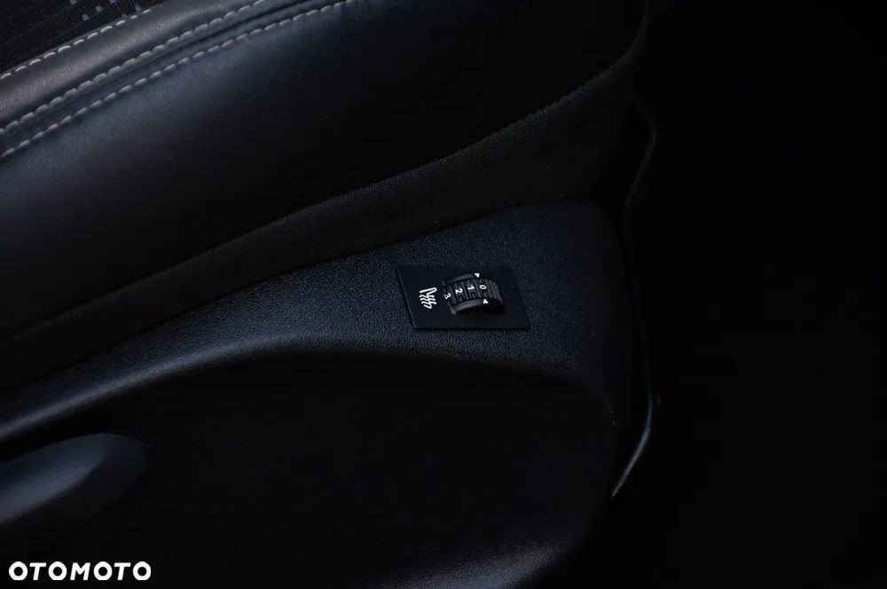 Peugeot 2008 120 VTI Allure - 18