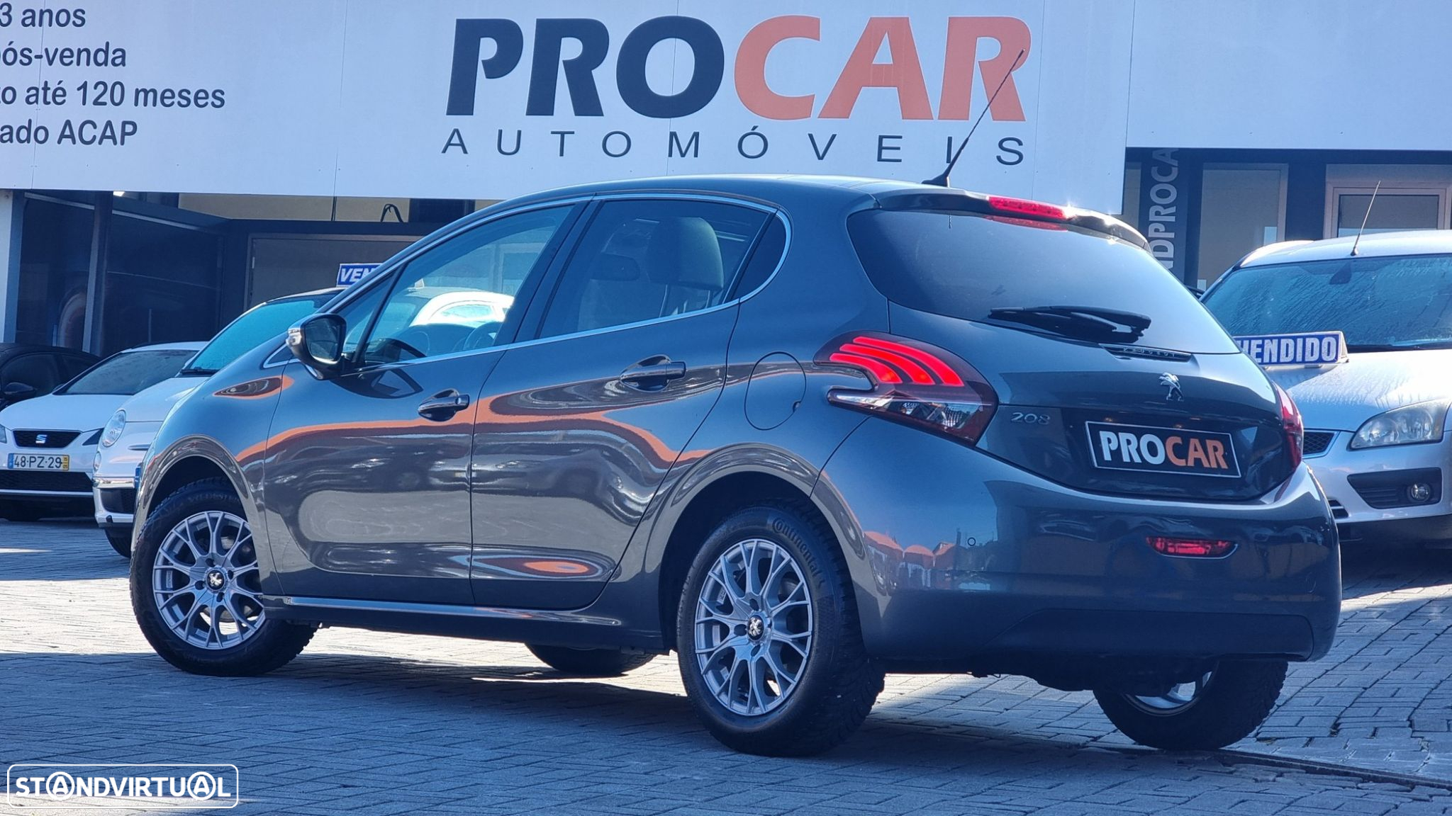 Peugeot 208 1.2 PureTech GT Line - 29