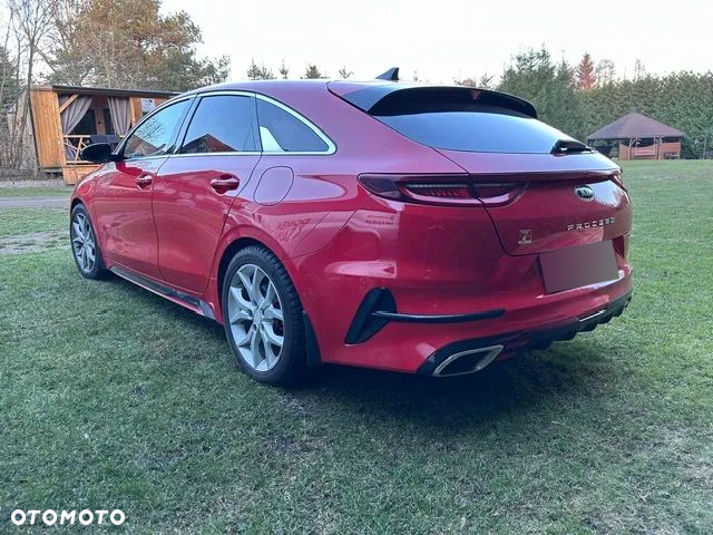Kia ProCeed 1.6 T-GDI GT DCT - 10