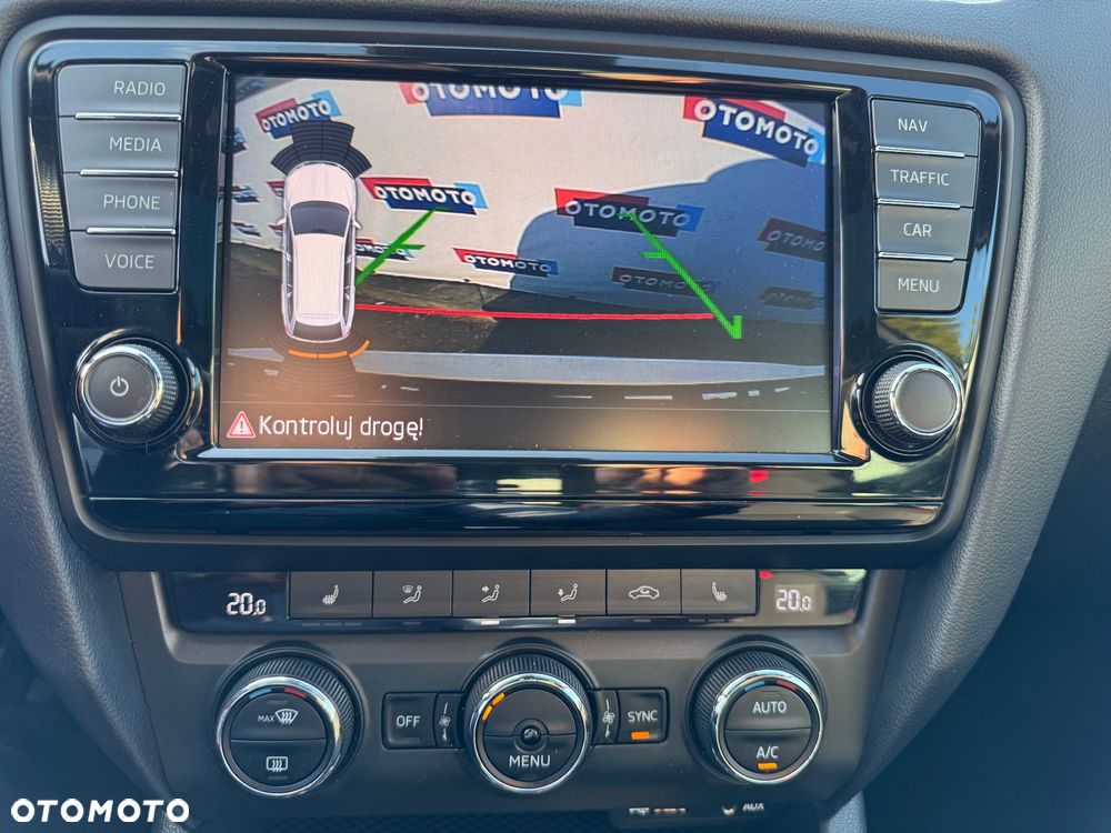 Skoda Octavia 2.0 TDI DSG RS - 34