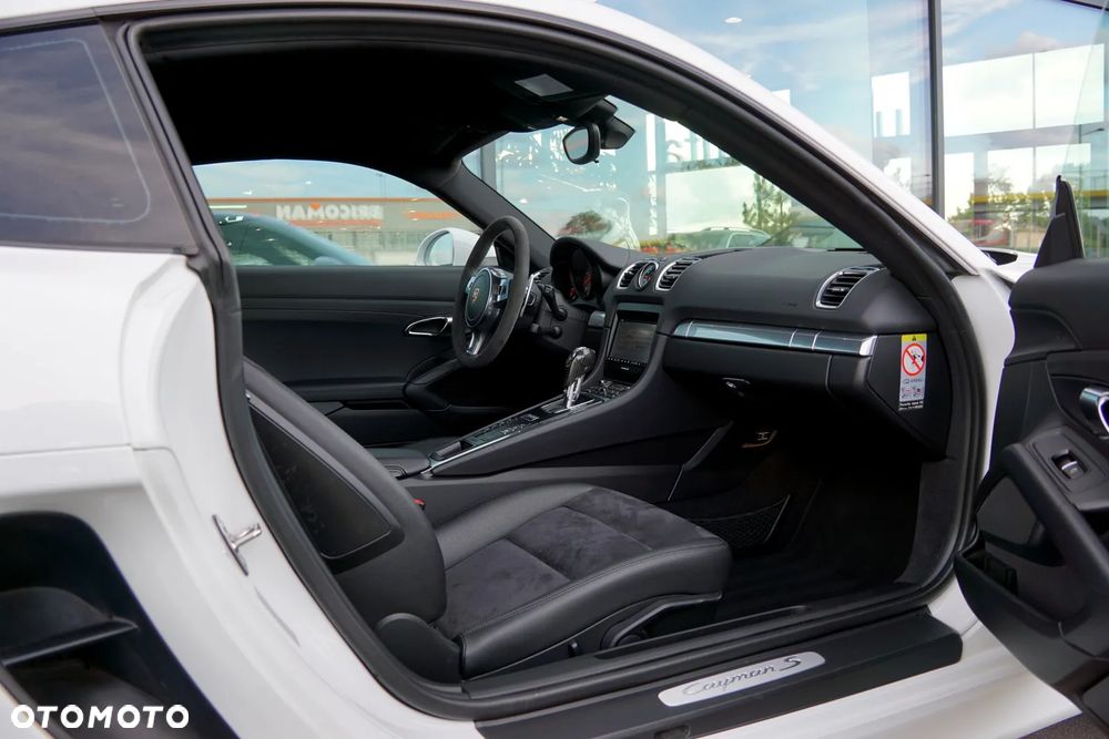 Porsche Cayman S PDK - 18