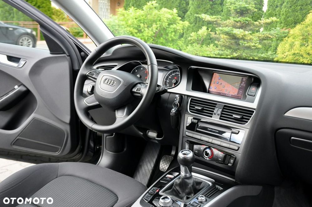 Audi A4 Avant - 25