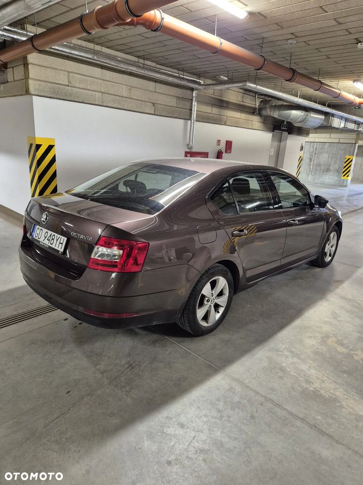 Skoda Octavia 1.4 TSI Ambition - 6