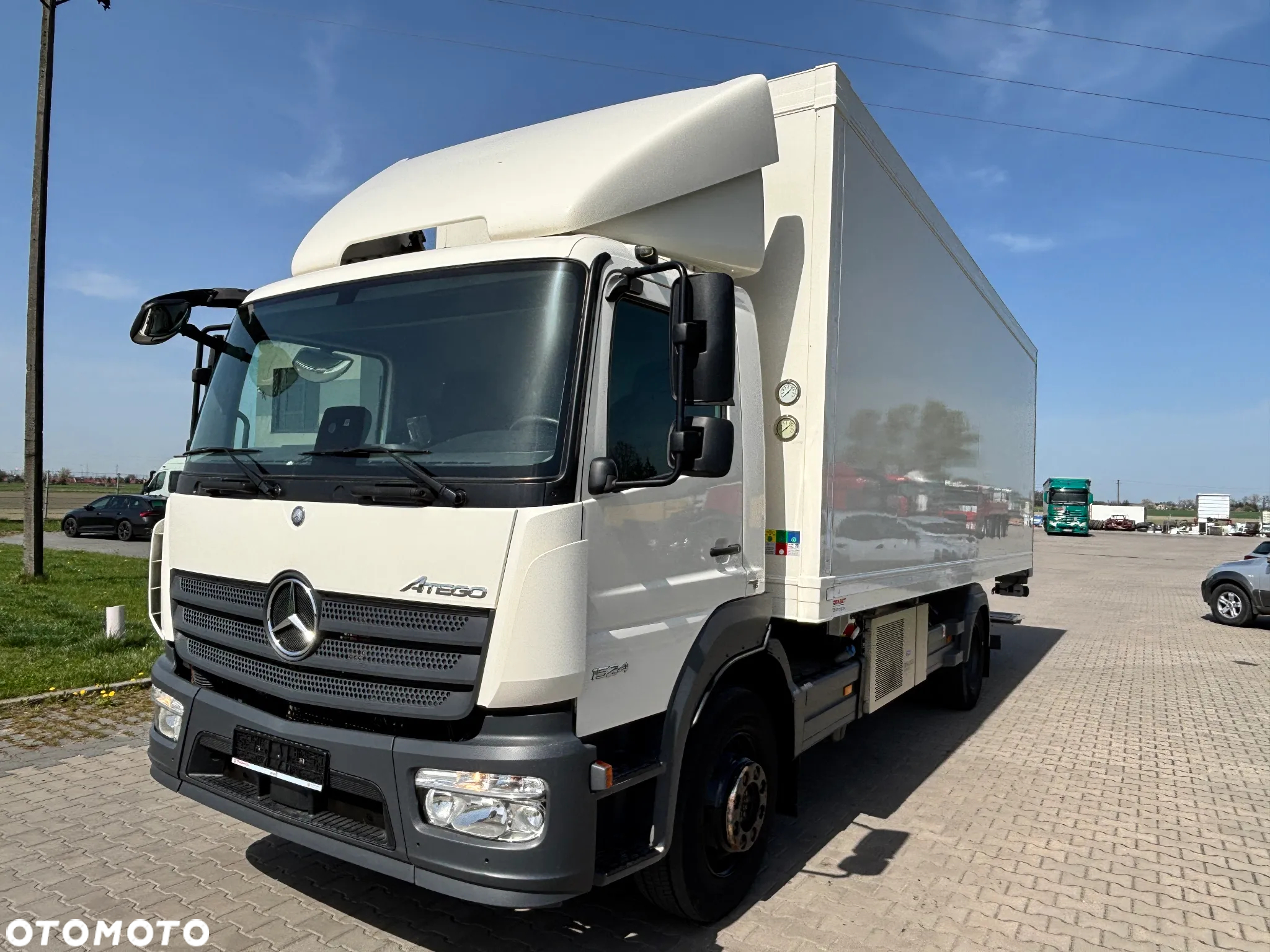 Mercedes-Benz Mercedes-Benz ATEGO 1524 (1624) chłodnia , winda , roleta, CARRIER  (1224 , 1227) - 4