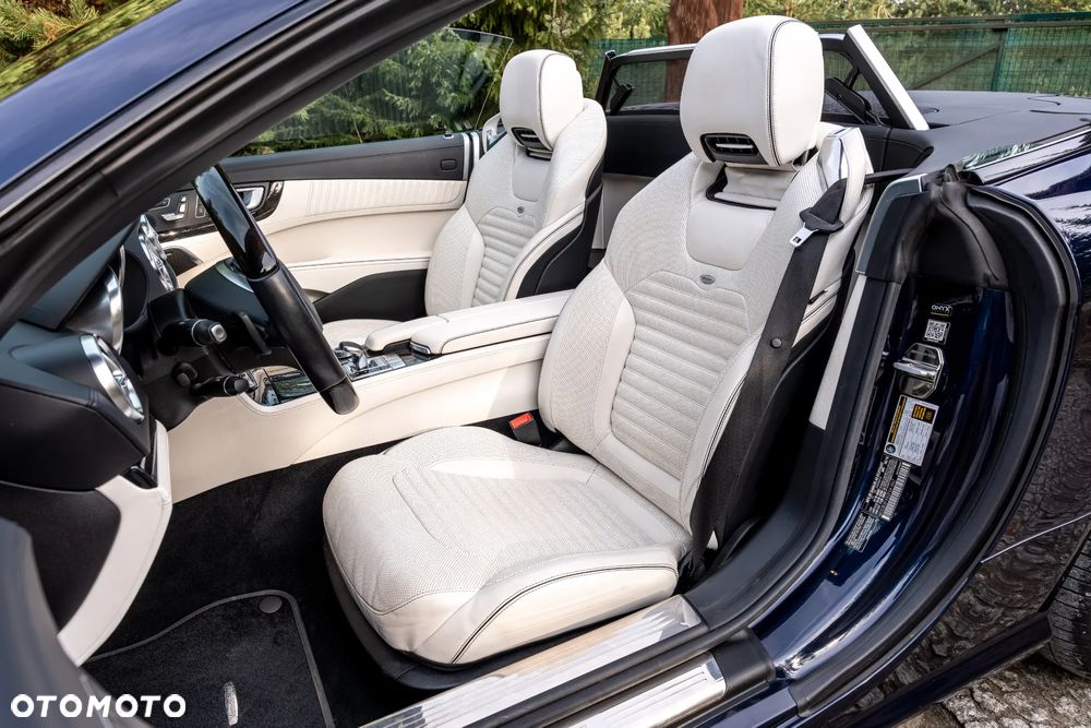 Mercedes-Benz SL 400 9G-TRONIC designo edition - 24