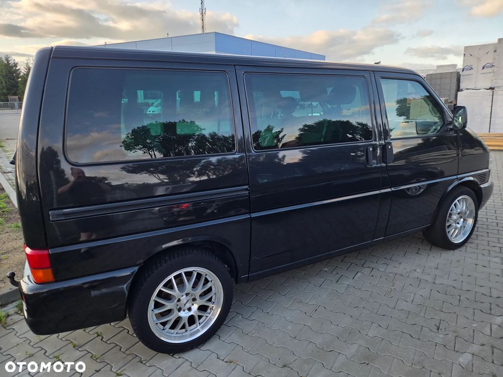 Volkswagen Multivan Standard - 4