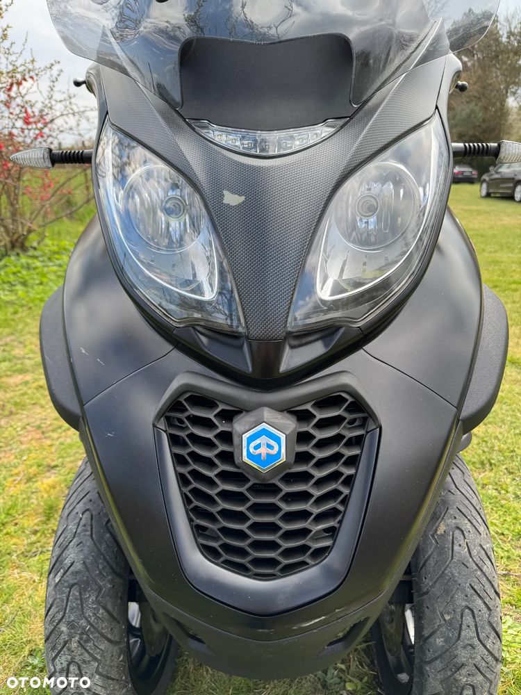 Piaggio MP-3 - 11