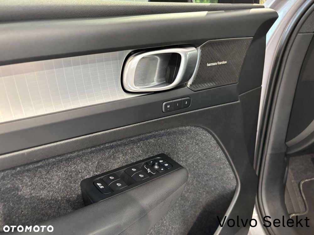 Volvo XC 40 - 22