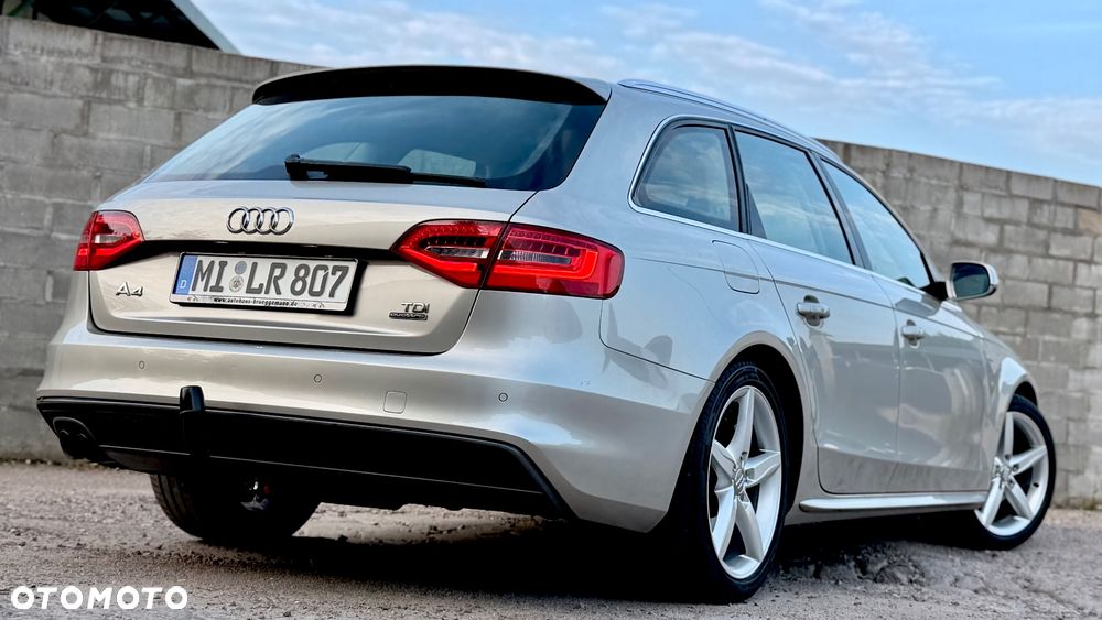 Audi A4 Avant 2.0 TDI DPF clean diesel quattro S tronic S line Sportpaket - 18