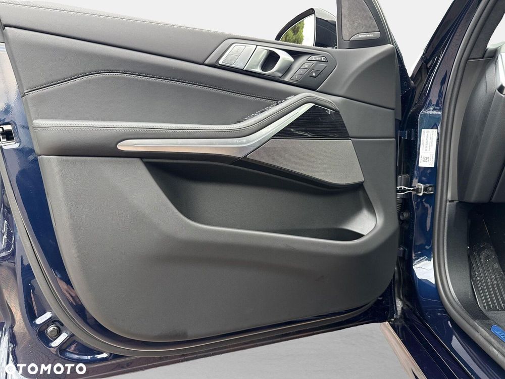 BMW X7 - 12