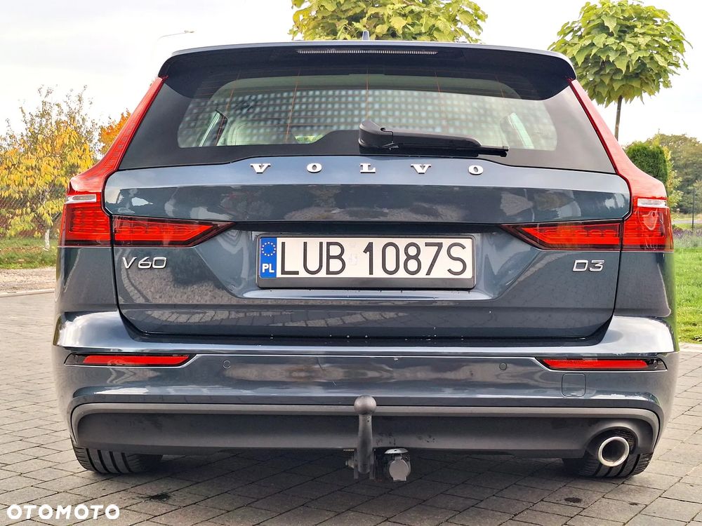 Volvo V60 D3 Momentum Core - 11