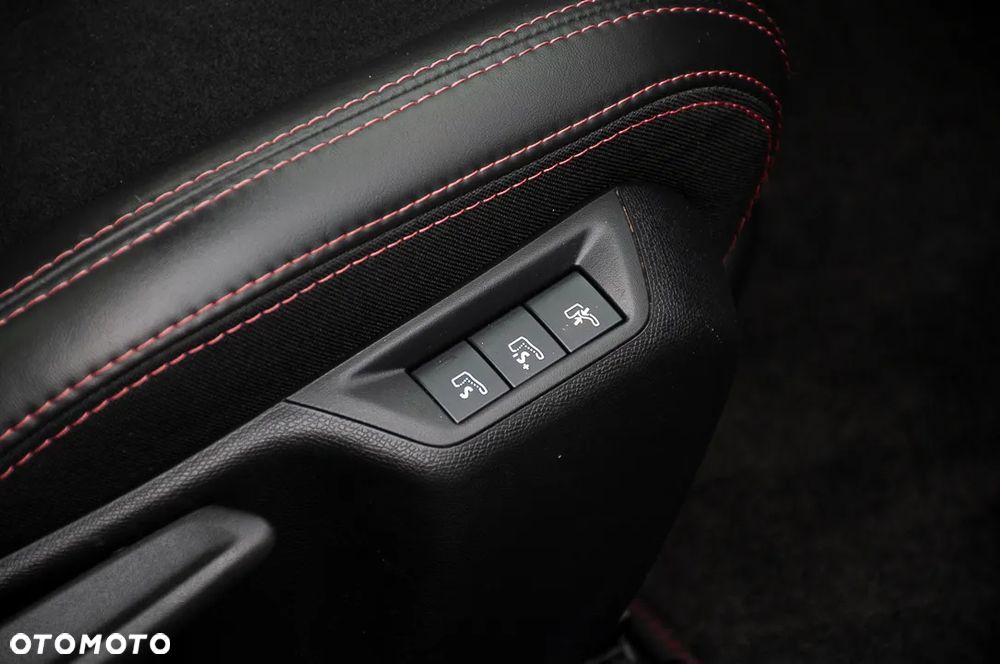 Peugeot 308 BlueHDi 150 EAT6 Stop & Start GT-Line Edition - 32