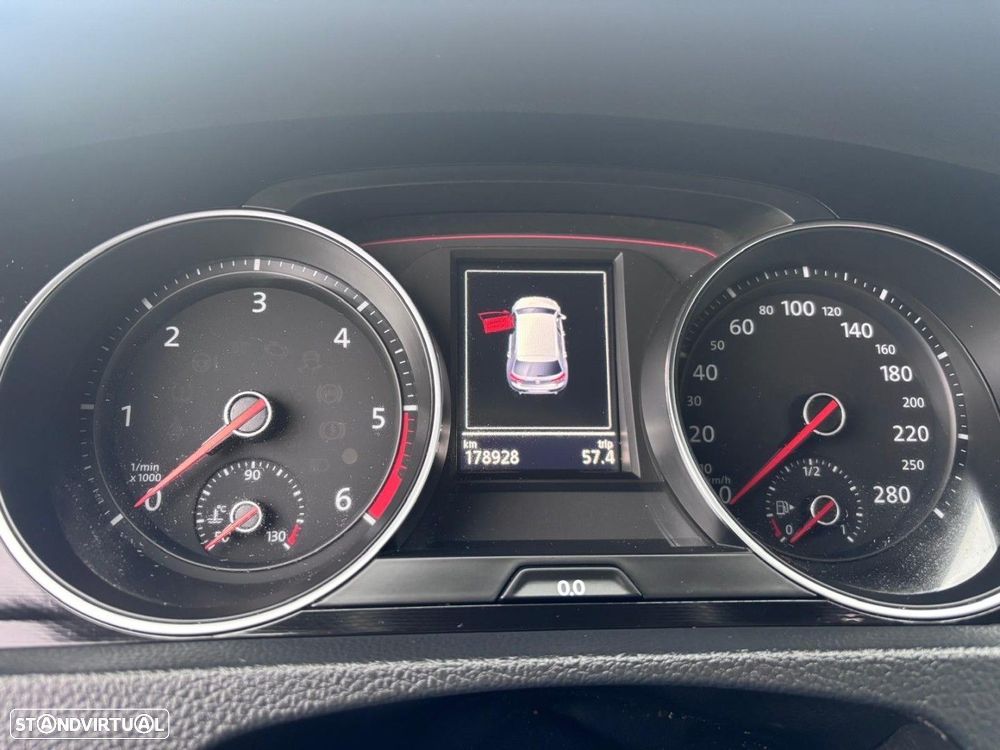 VW Golf 2.0 TDI GTD DSG - 18