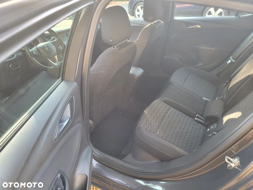 Opel Astra 1.4 Turbo Edition - 26