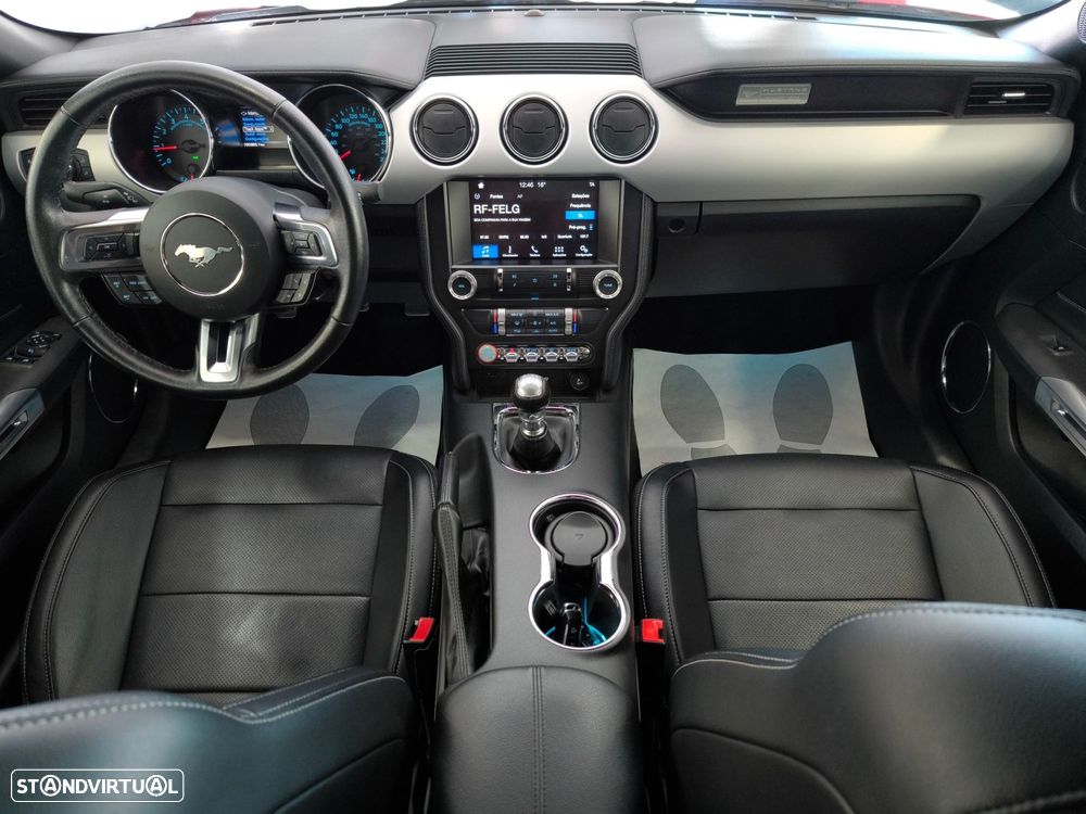 Ford Mustang 2.3i EcoBoost - 11