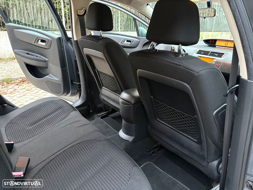Citroën C4 1.6 HDi VTR Pack - 9