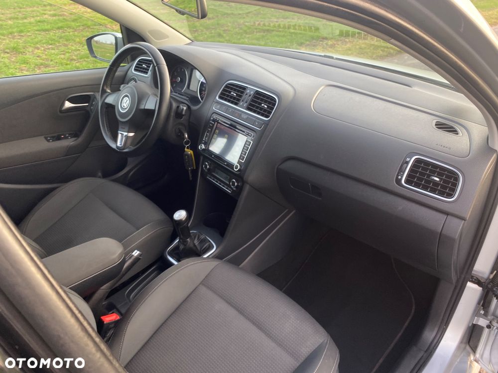 Volkswagen Polo - 11