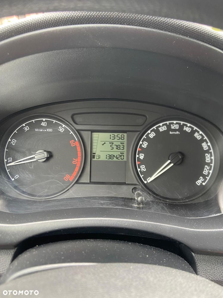 Skoda Fabia 1.4 16V Sportline - 12