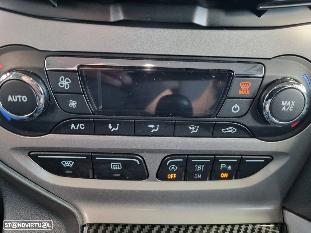 Ford Focus 1.0 SCTi Titanium Best - 32