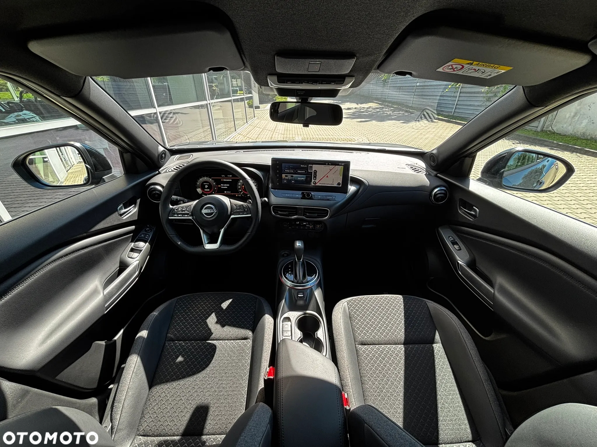 Nissan Juke 1.0 DIG-T N-Connecta DCT - 19