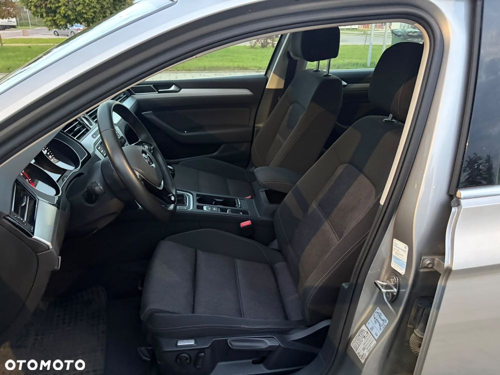 Volkswagen Passat 1.8 TSI BMT Comfortline - 15
