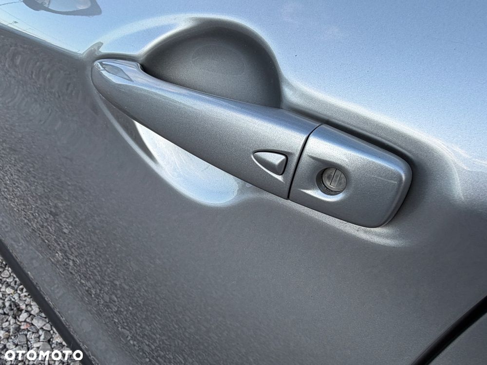 Nissan Qashqai 1.5 dCi N-Connecta - 10