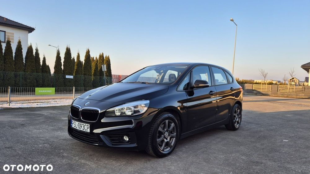 BMW Seria 2 218d - 9