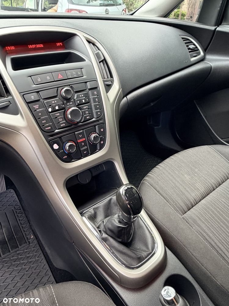 Opel Astra 1.4 - 13