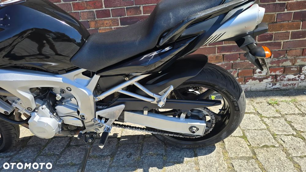Yamaha FZ6 - 9