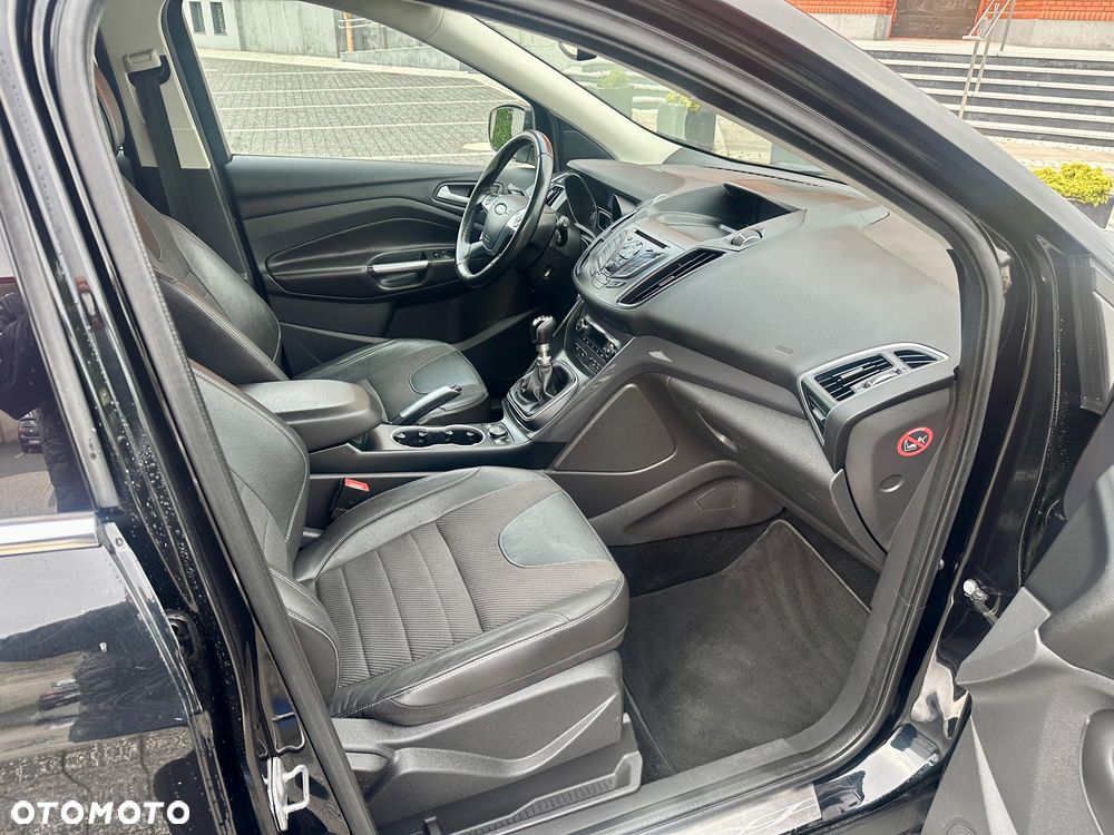 Ford Kuga - 20