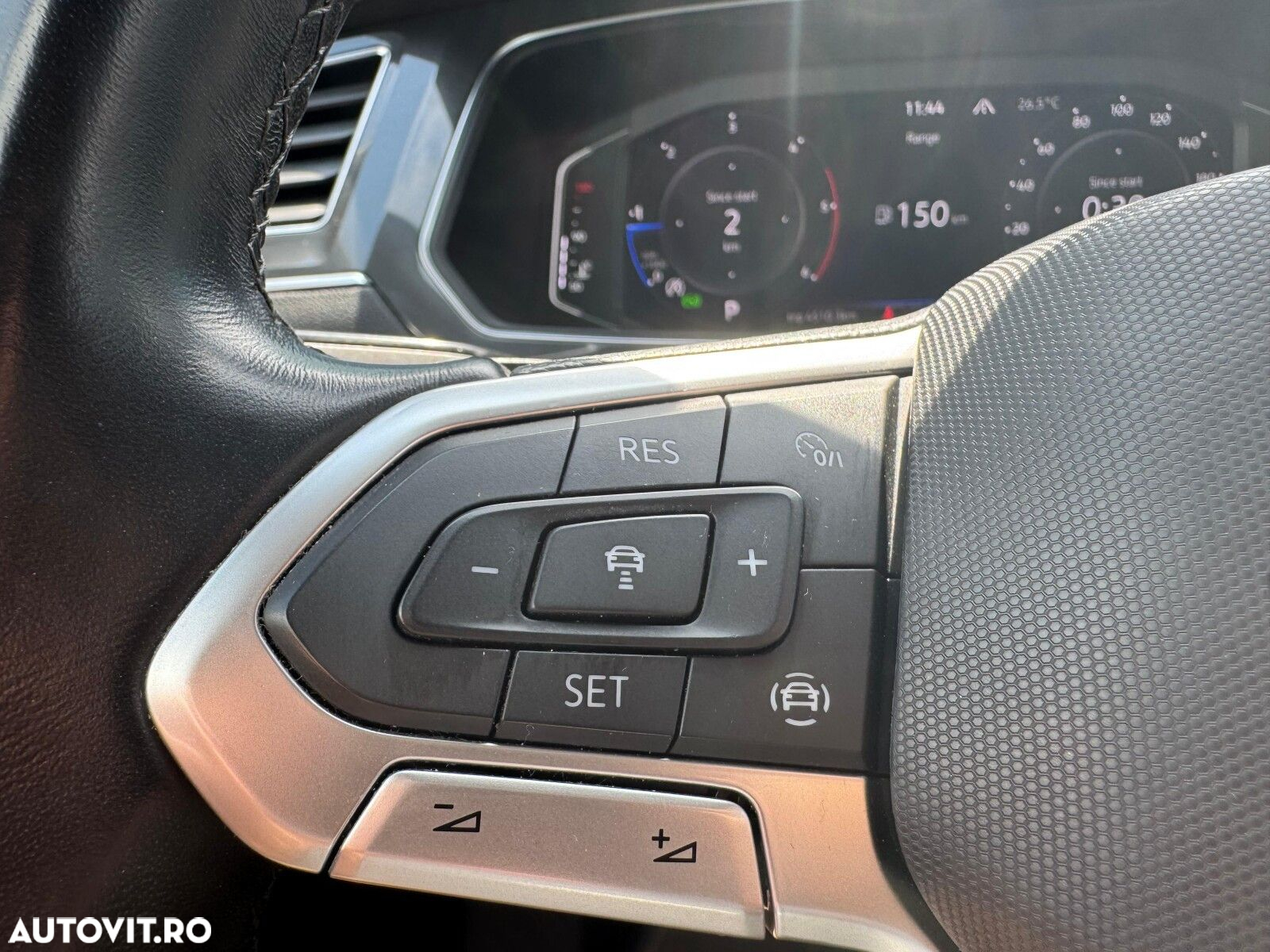 Volkswagen Tiguan - 15