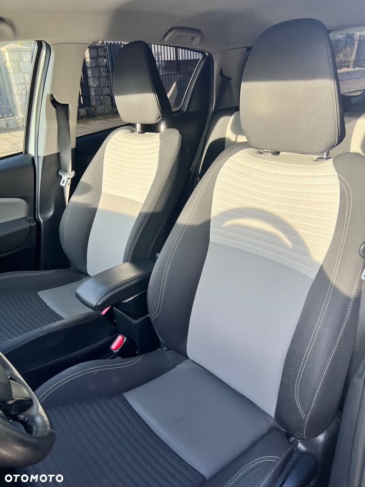 Toyota Yaris Hybrid 100 Active EU6 - 5